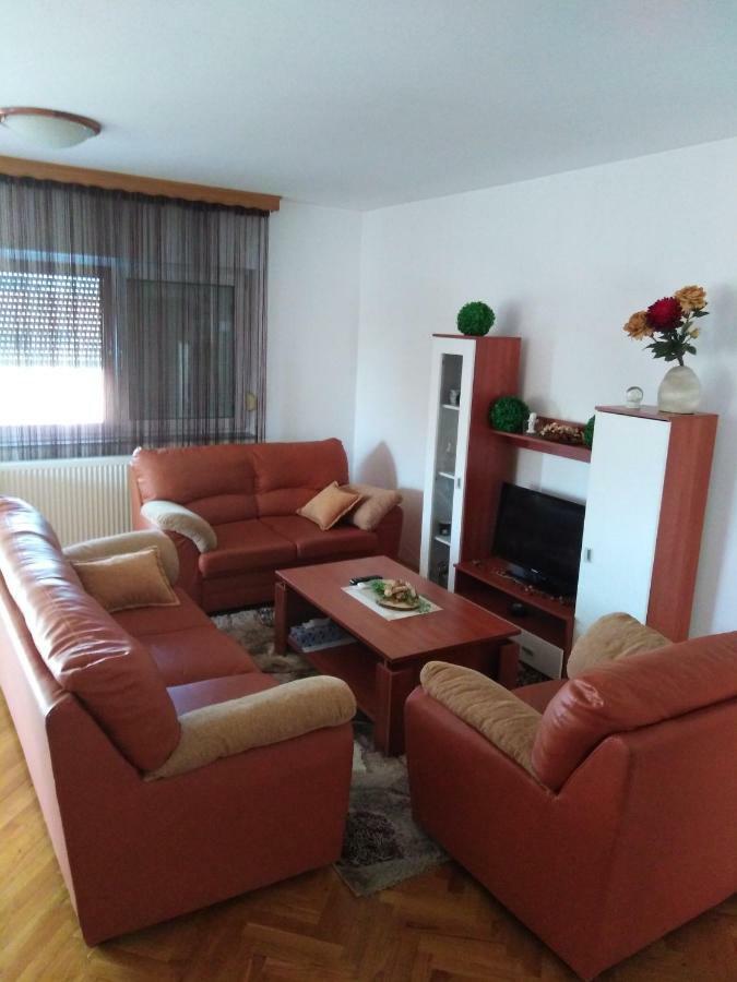 Apartmani Marin Zupanja Extérieur photo